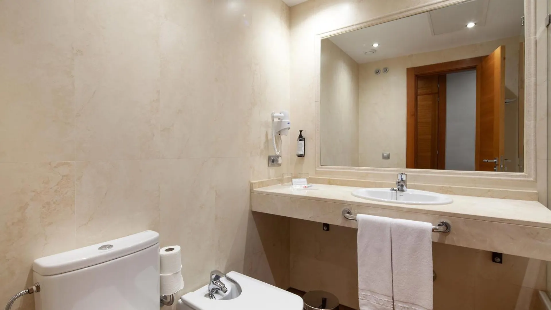 Leflet Sanlucar Hotel Sanlucar la Mayor
