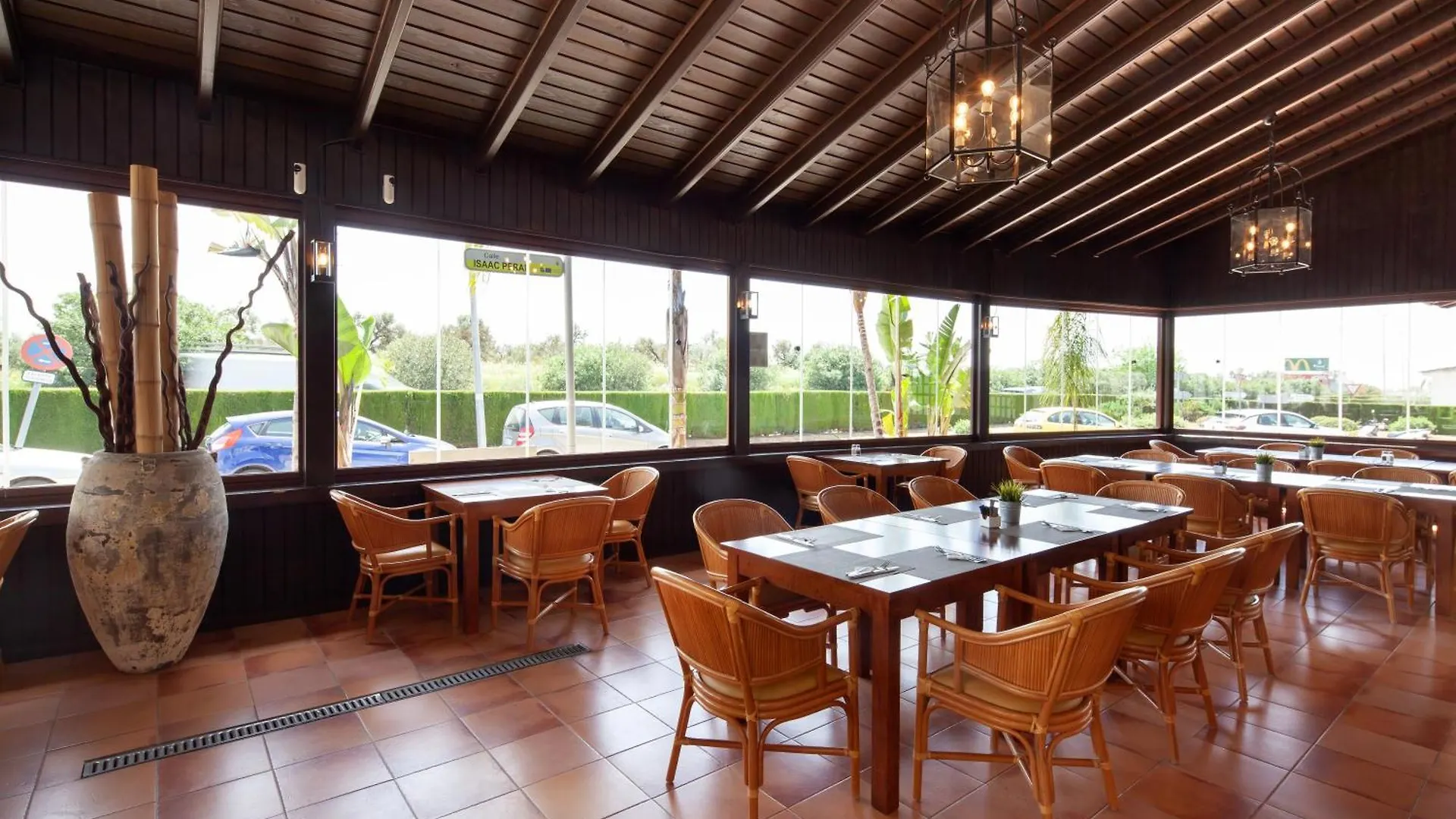 Leflet Sanlucar Hotel Sanlucar la Mayor Spain