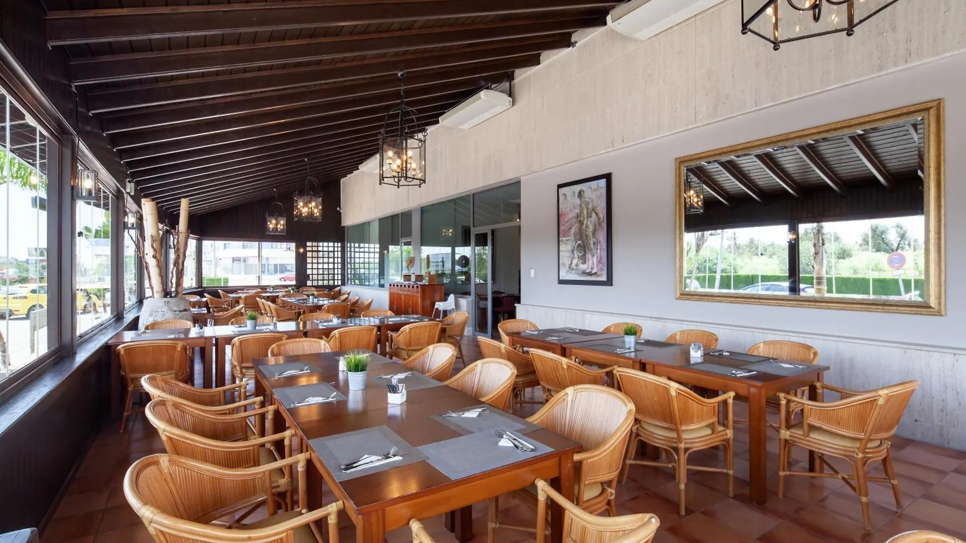 ****  Leflet Sanlucar Hotel Sanlucar la Mayor Spain