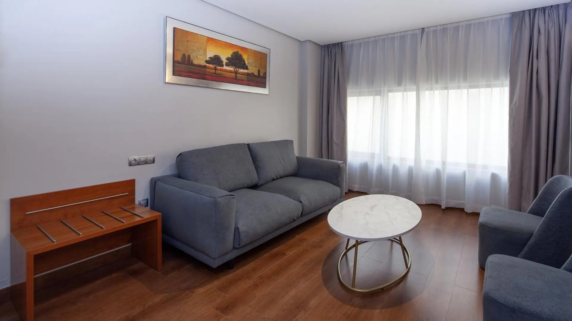 מלון Sanlúcar la Mayor Leflet Sanlucar